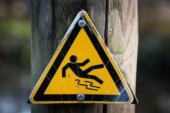 A sign in Los Angeles, VA placed by a slip and fall lawyer