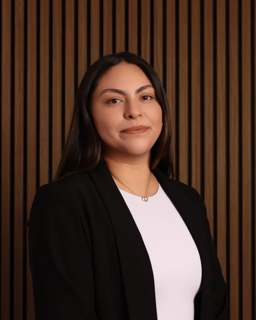 Alex Flores | Legal Assistant | Davana Law